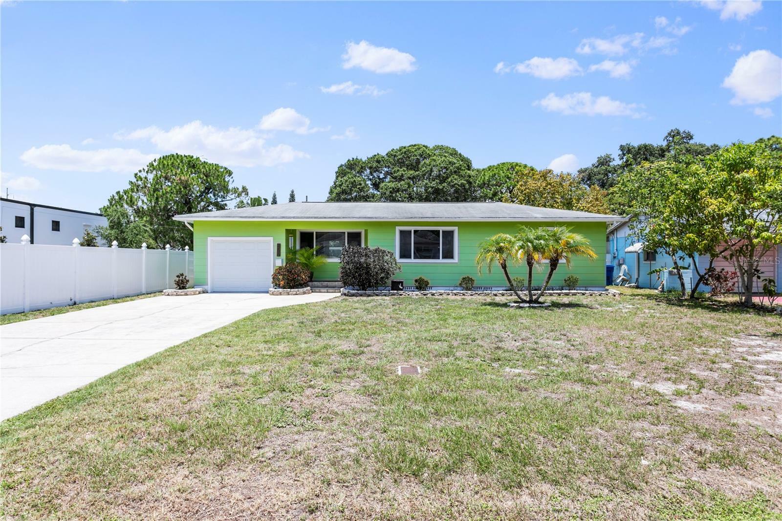 Property Photo:  855 75th Avenue N  FL 33702 