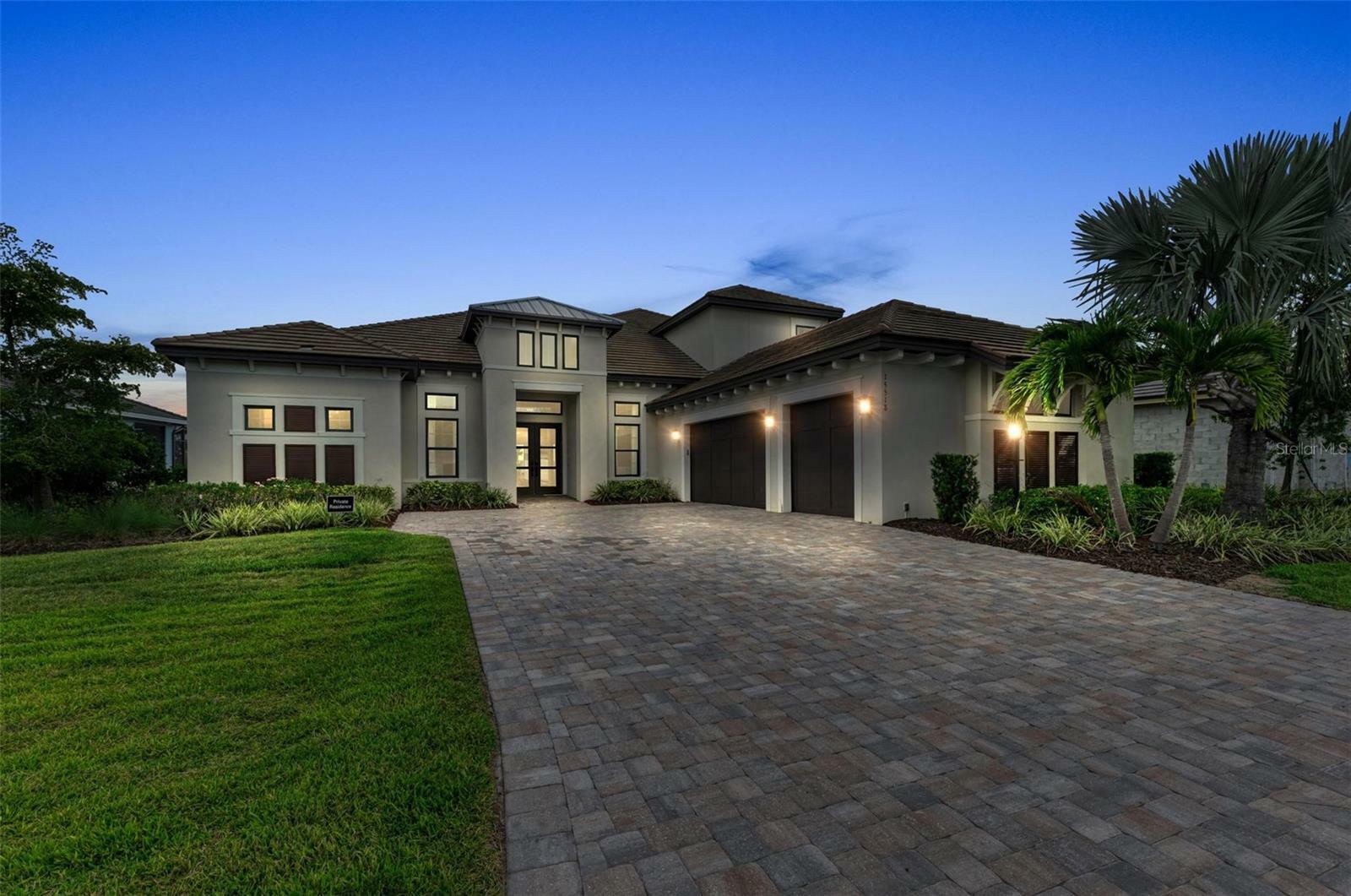 Property Photo: 15518 Derna Terrace FL 34211