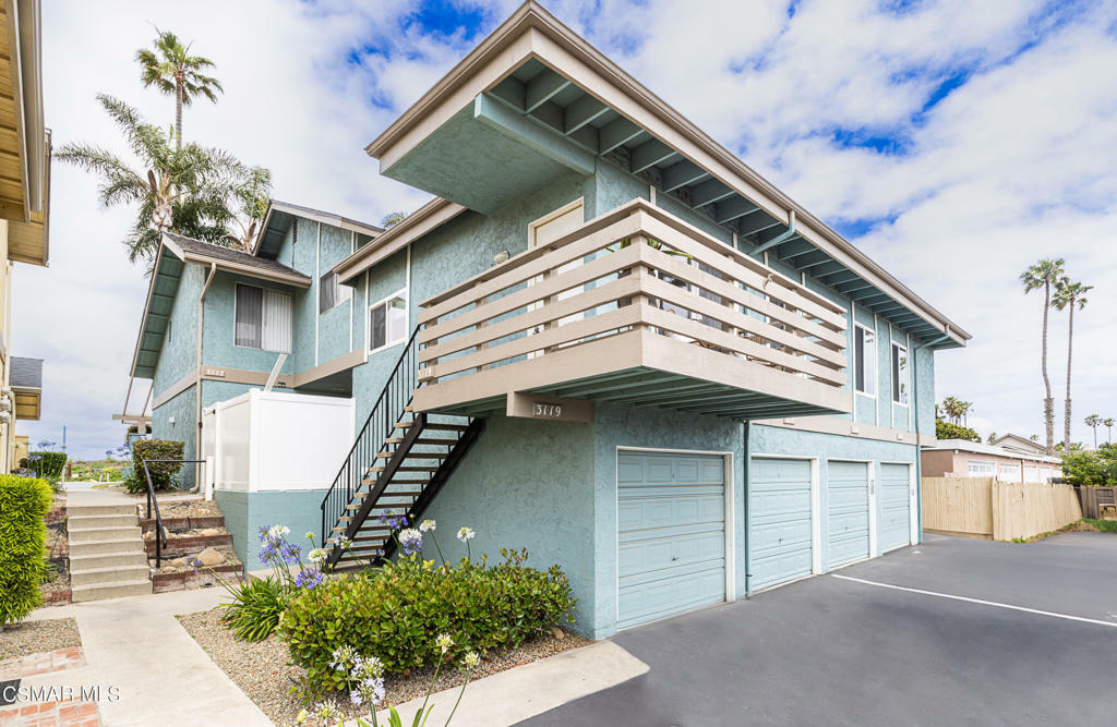 Property Photo:  3119 Harbor Boulevard  CA 93001 