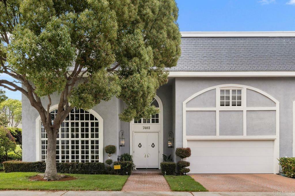 Property Photo: 7402 Avenida De Palais CA 92009