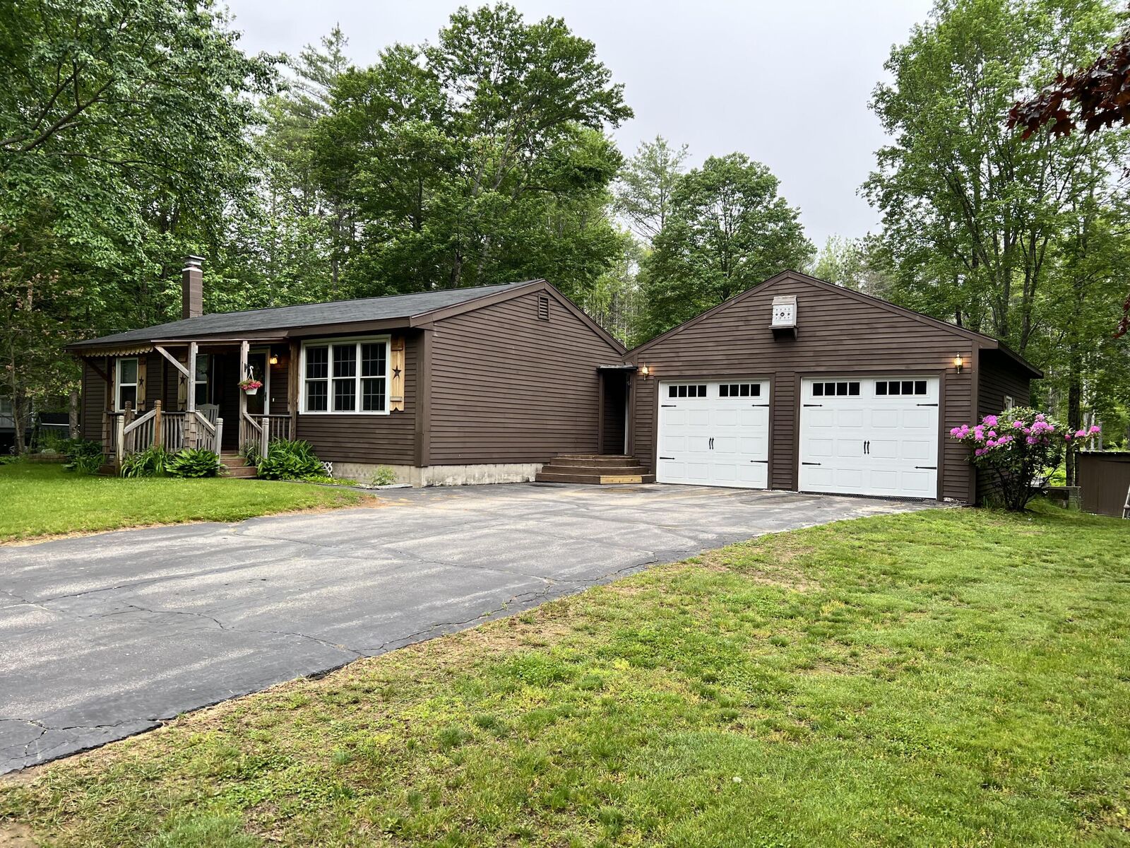 Property Photo:  21 Stokewood Drive  ME 04027 