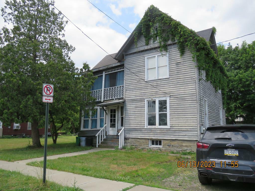 Property Photo:  102 Glaser St  PA 18840 