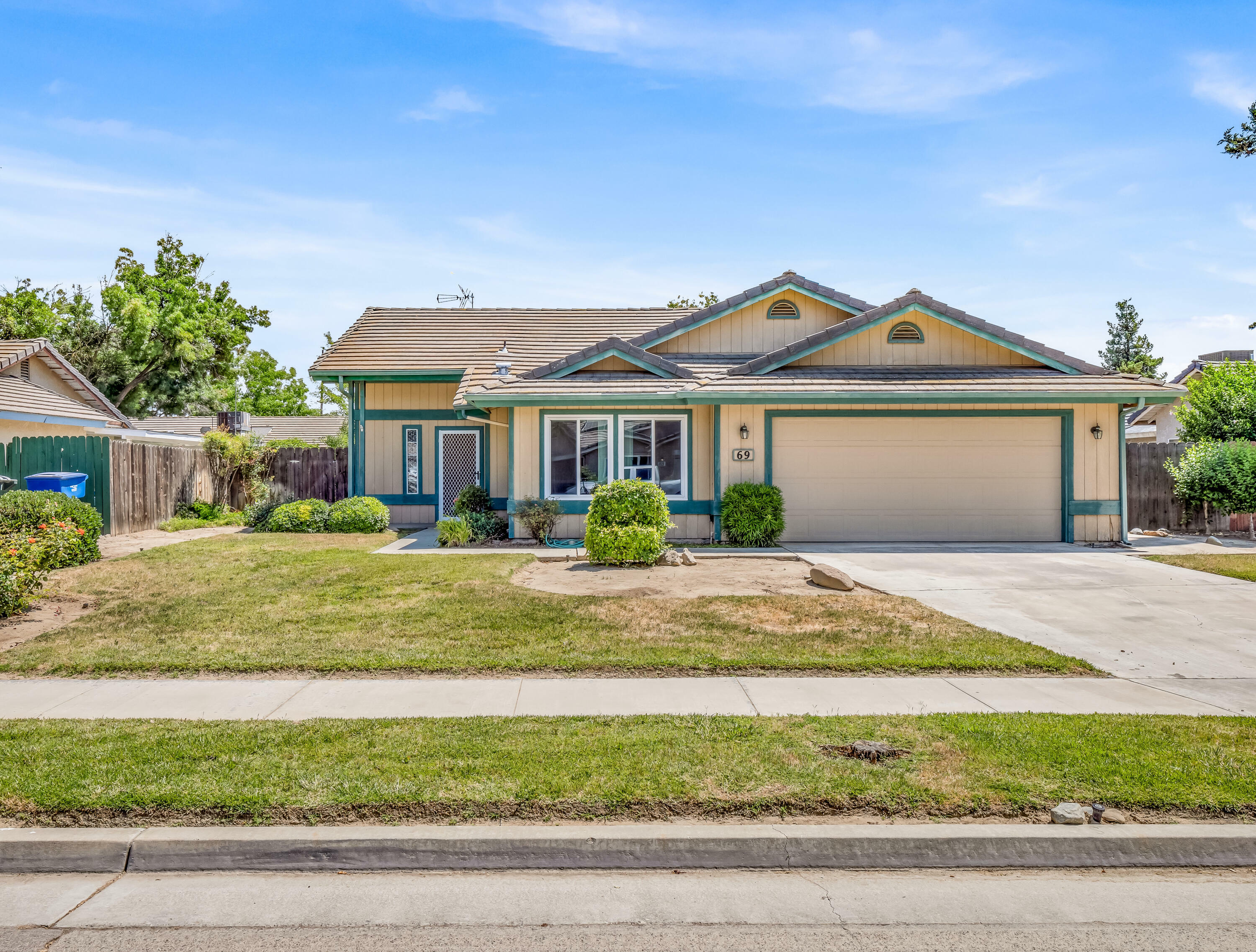 69 Cantebury Drive  Lemoore CA 93245 photo