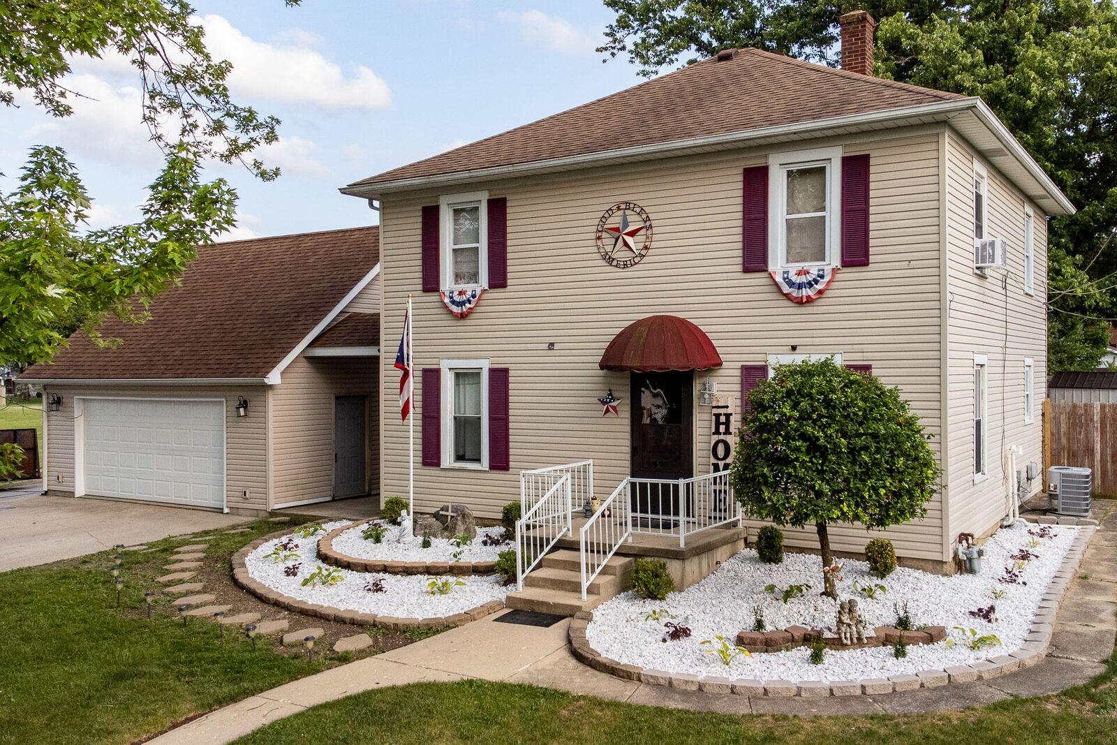 Property Photo: 118 E Main Street OH 45363