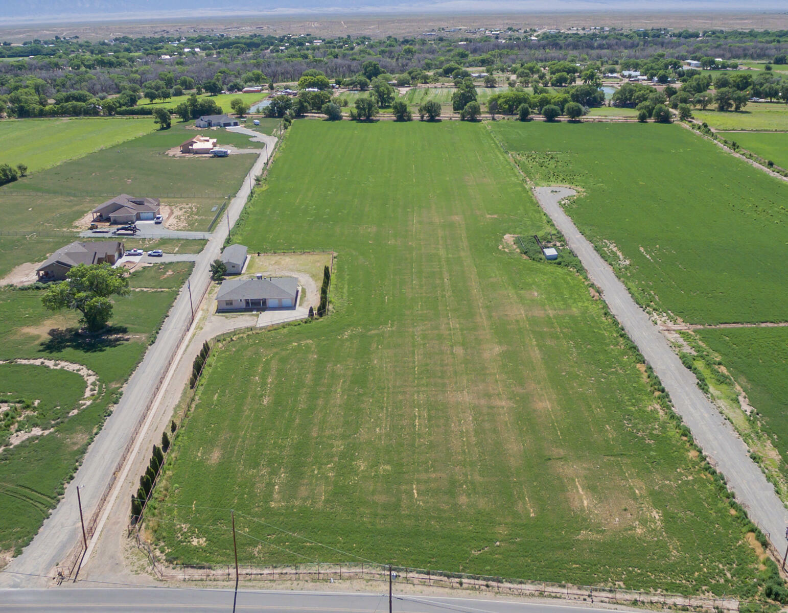 Property Photo: 1316 Gabaldon Road NM 87002