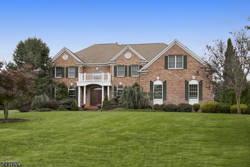 Property Photo:  3 Emmons Path  NJ 07930 
