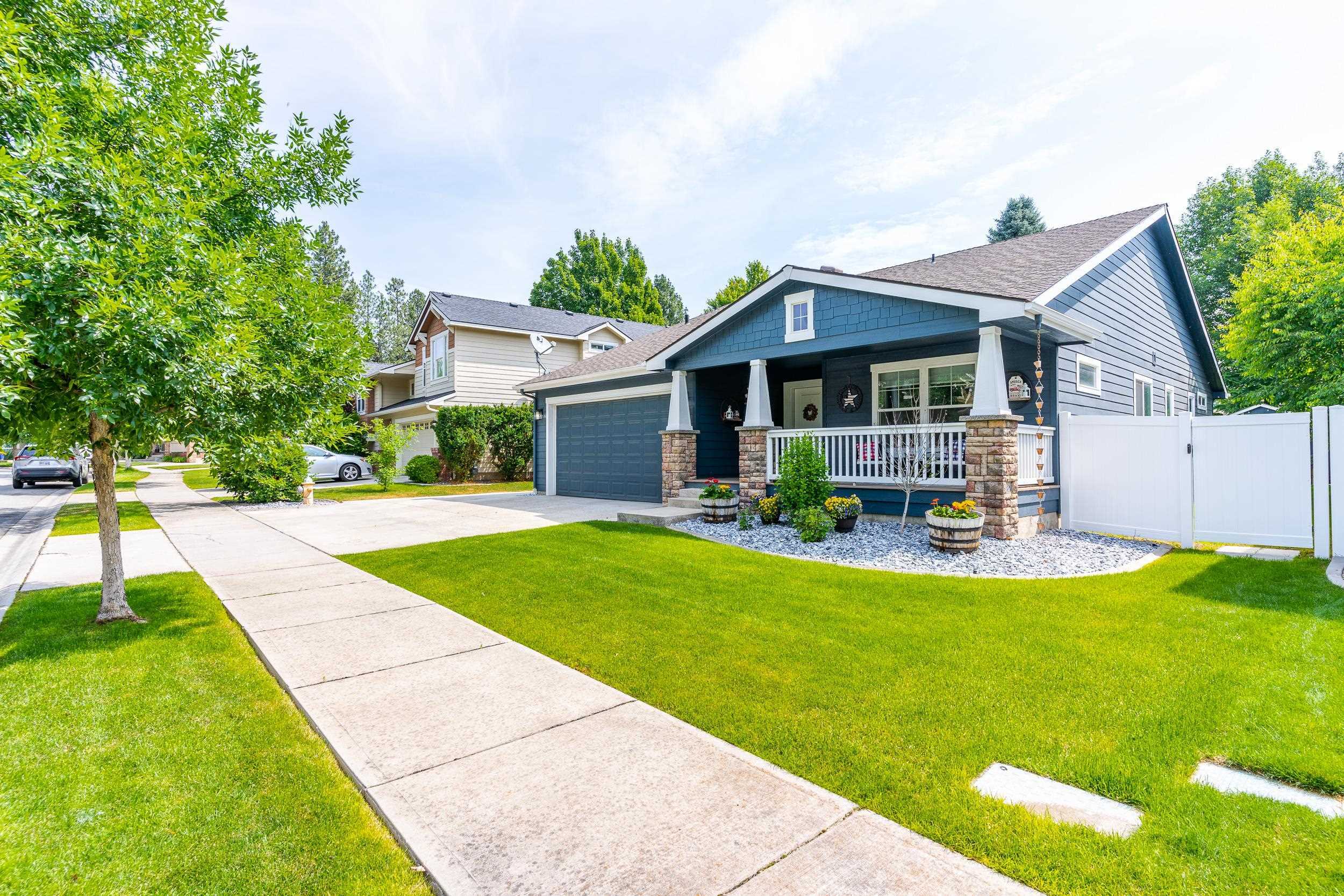 Property Photo: 8804 N Sundance Ln WA 99208