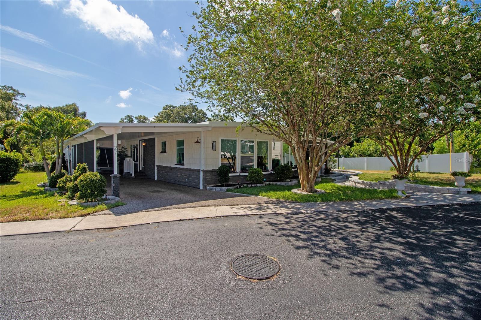 Property Photo: 27 Palm Forest Drive FL 33770