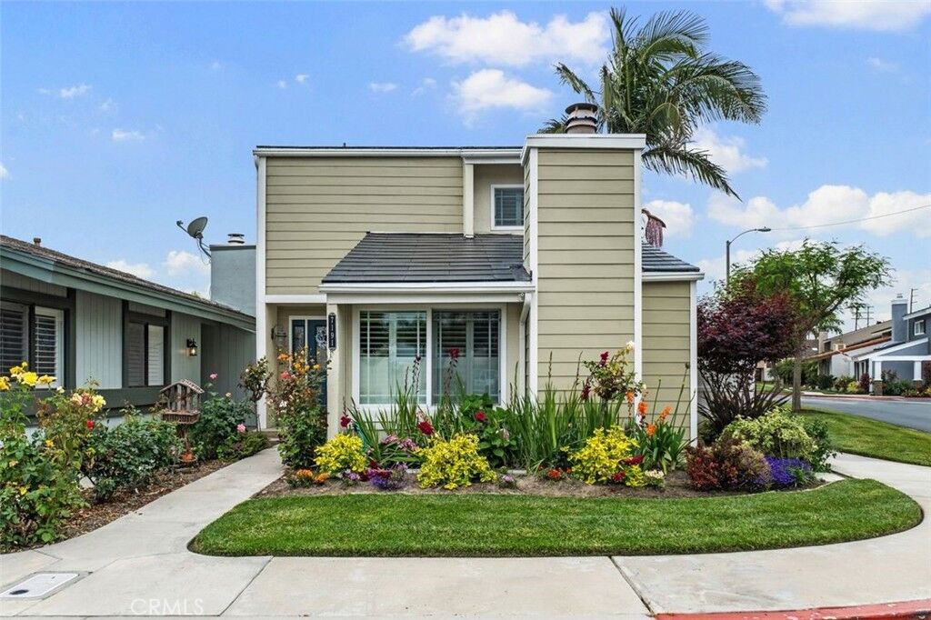 Property Photo:  7191 Island Village Drive  CA 90803