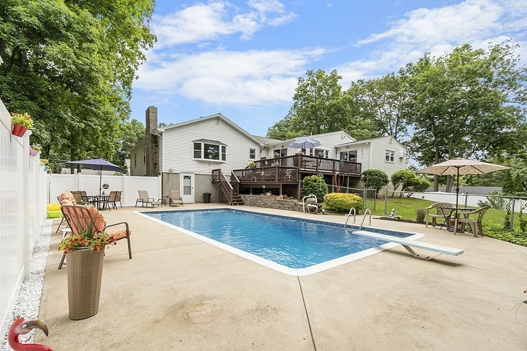 Property Photo:  78 Ridgewood Dr  MA 01453 