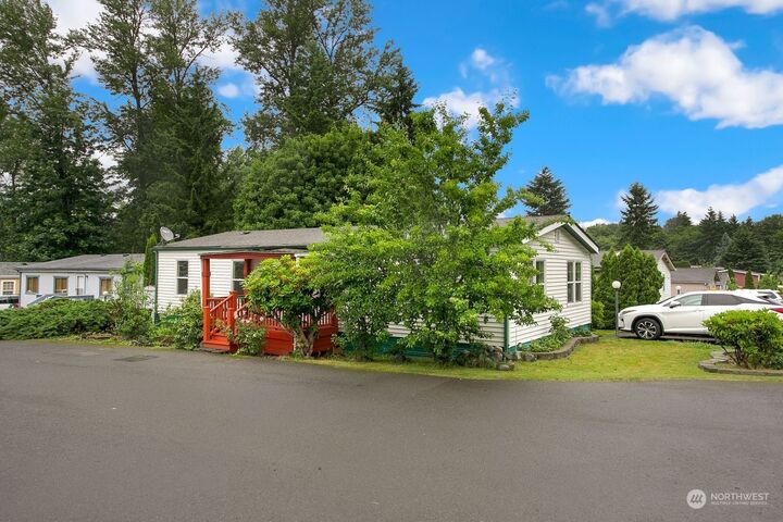 Property Photo:  22628 110th Court SE  WA 98031 