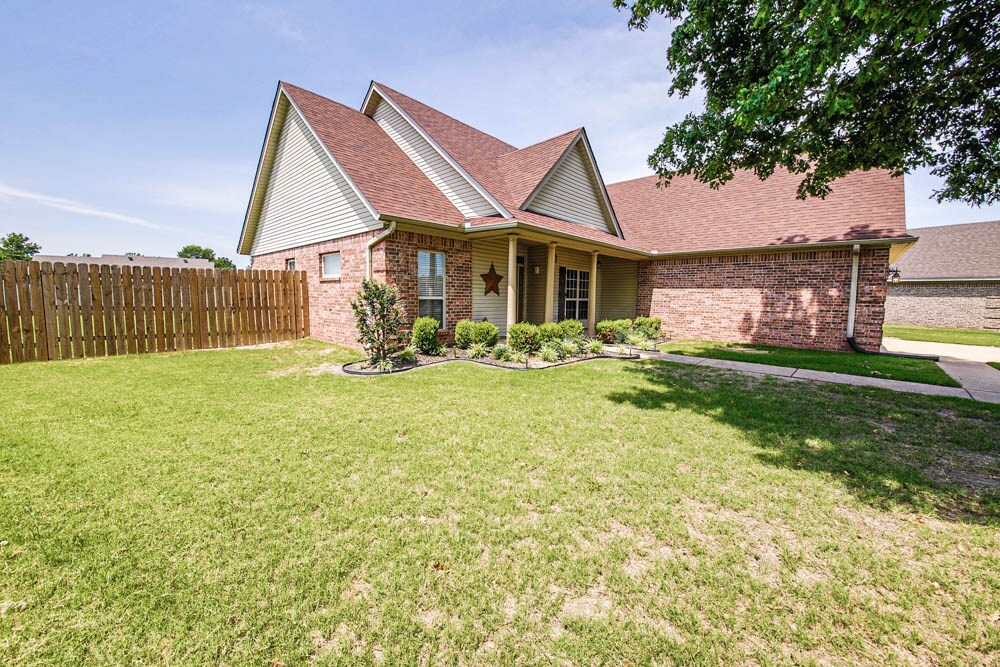 Property Photo:  210 Candy Cove  AR 72364 