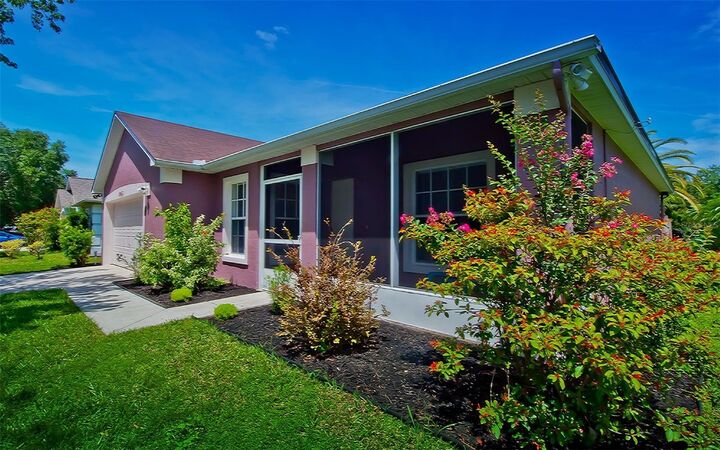 Property Photo: 14065 Saint Leo Court FL 32826