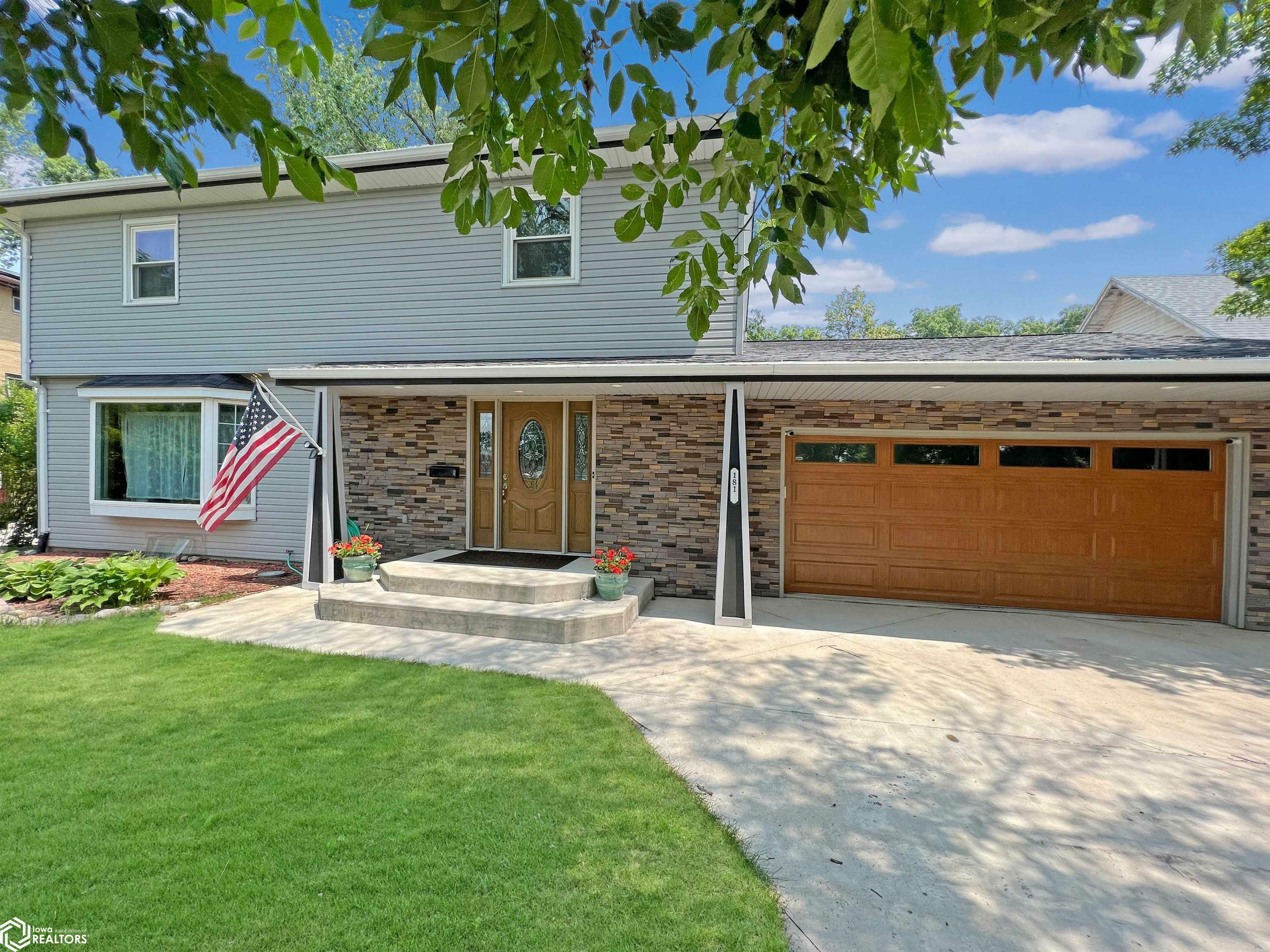 Property Photo:  1812 Taylor Avenue  IA 50126 