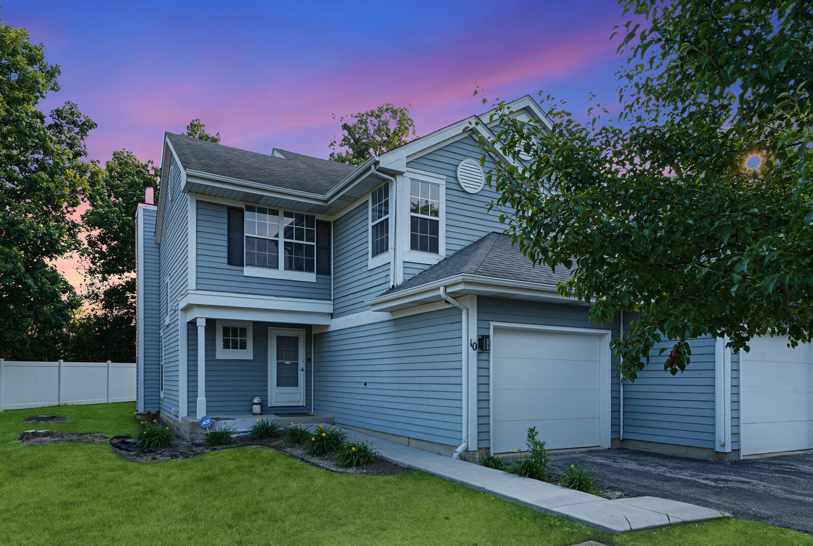 Property Photo:  10 Abbey Lane  IL 60466 