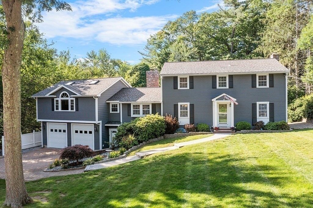 Property Photo: 6 Candlewood Drive MA 01810