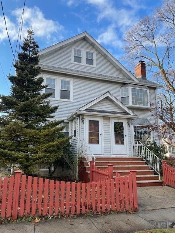 Property Photo:  16 Dalton Rd 16  MA 02478 