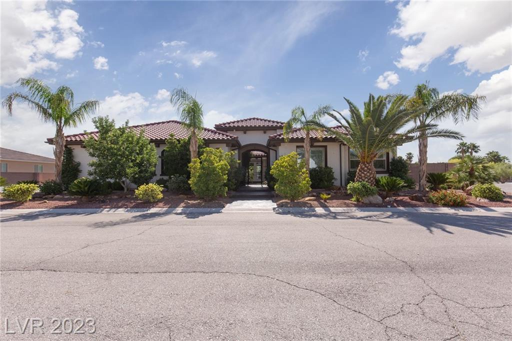 Property Photo: 6520 Whispering Sands Drive NV 89131