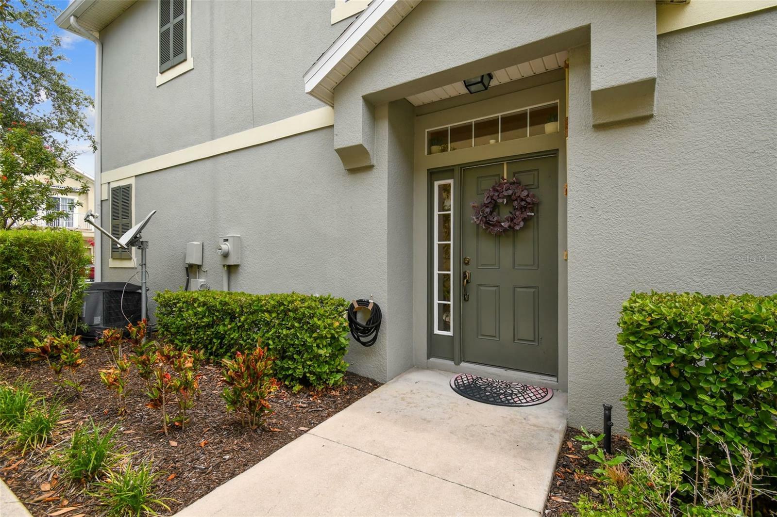 Property Photo:  6720 Eagle Feather Drive  FL 33578 