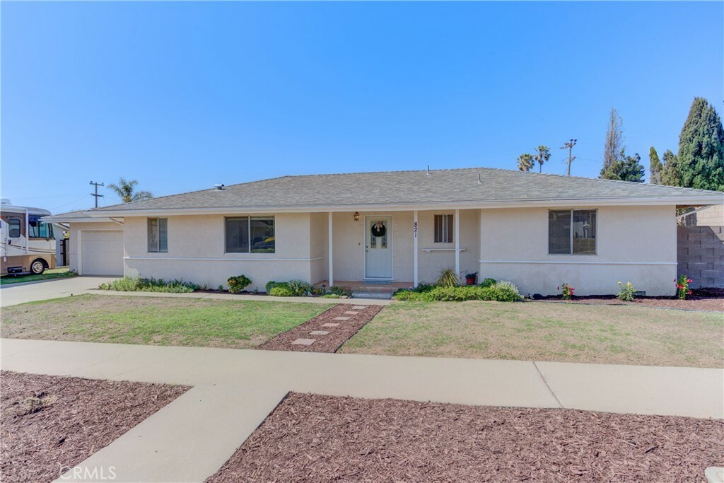 Property Photo:  821 Blake Street  CA 93455 