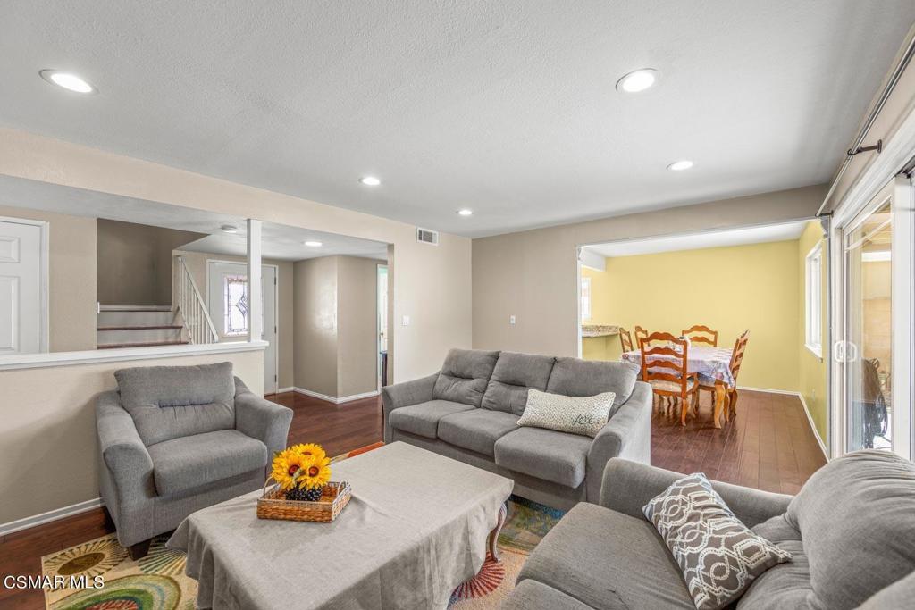 Property Photo: 2272 Morley Street CA 93065