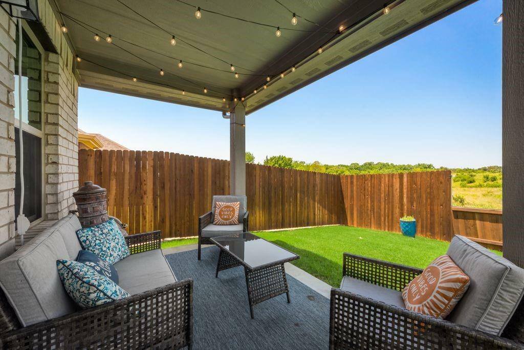 Property Photo:  311 Miramar Avenue  TX 75454 