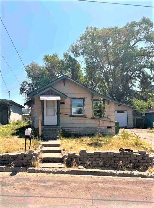 1425 Pleasant Avenue  Klamath Falls OR 97601 photo