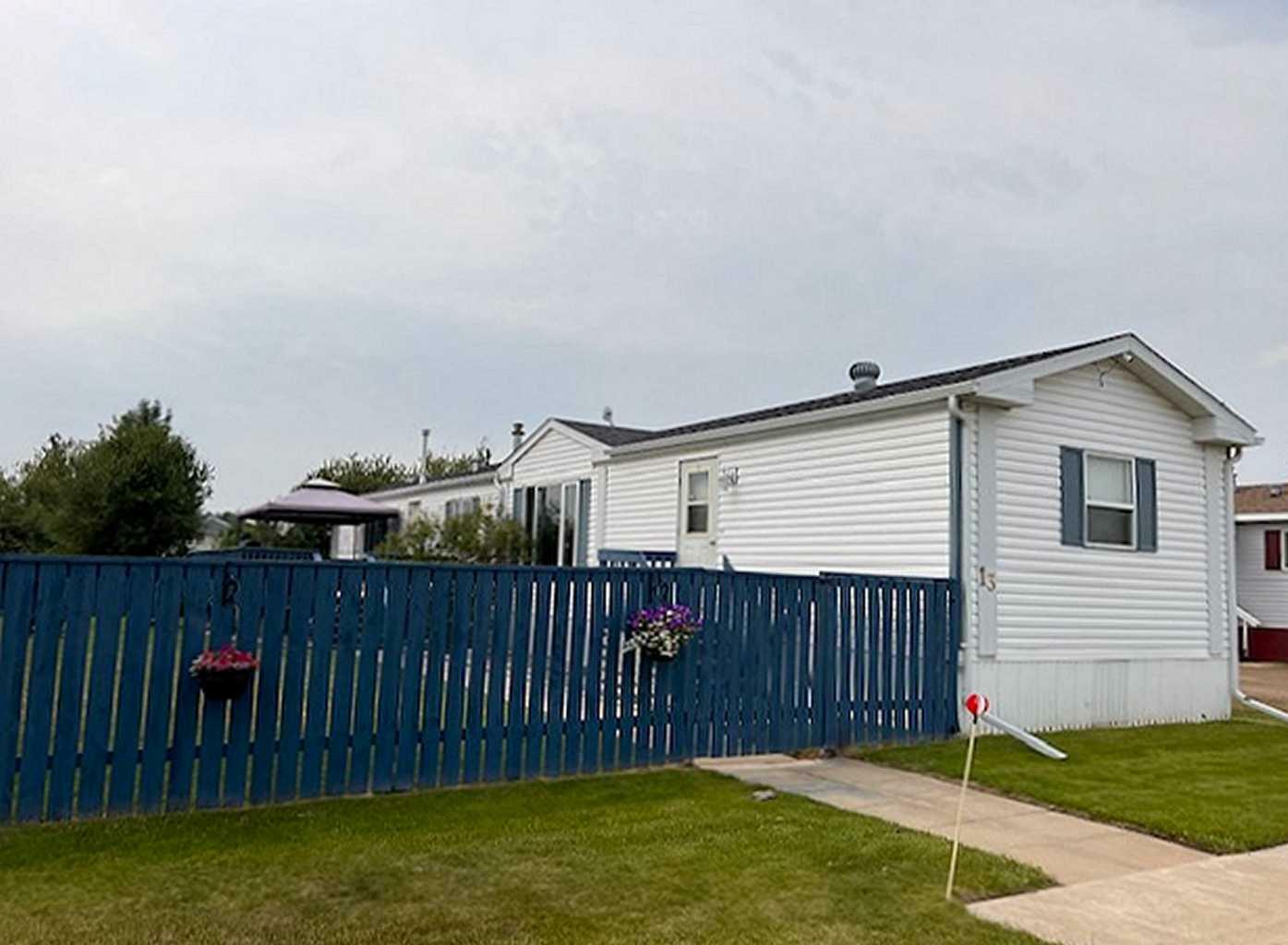 Property Photo: 13 Deer Ridge Drive AB T0H 1Z0