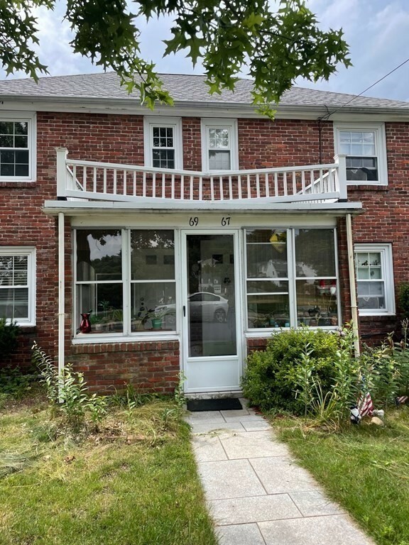 Property Photo: 69 York Ave 69 MA 02472