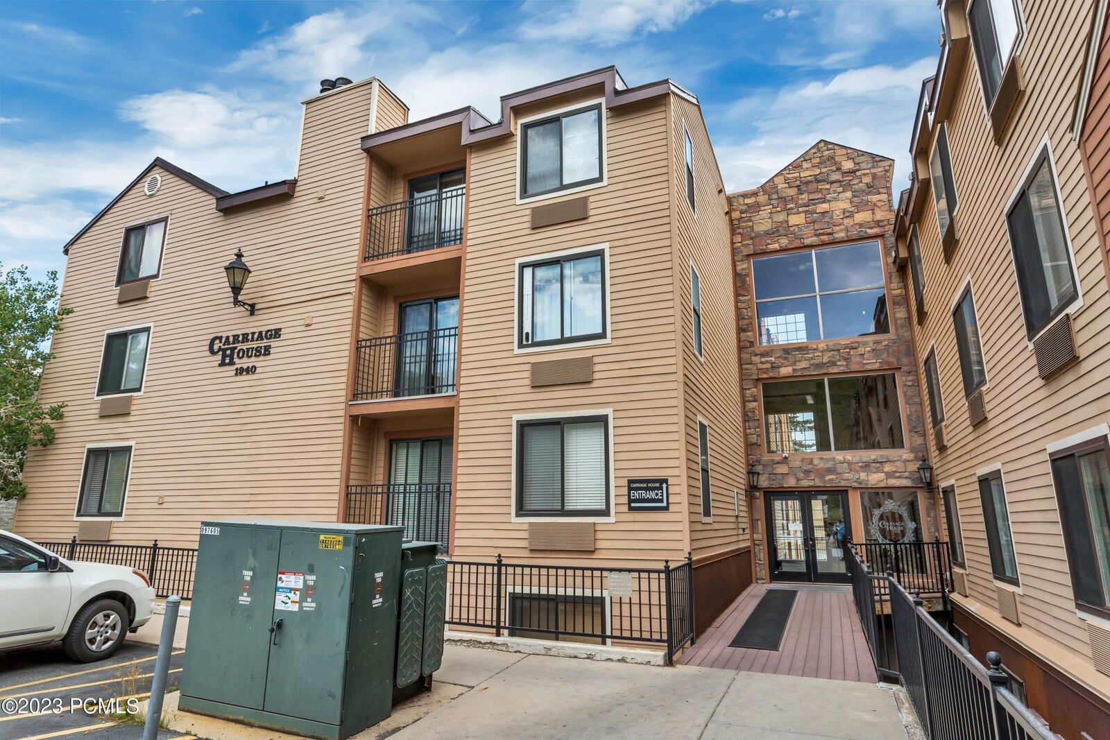 Property Photo: 1940 Prospector Avenue 406 UT 84060