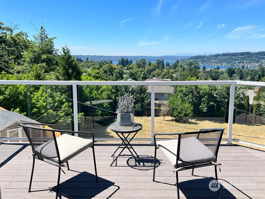 Property Photo: 11413 SE 86th Street WA 98056