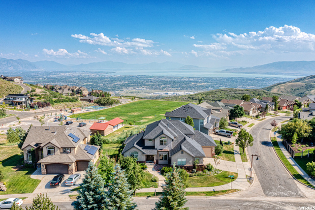 Property Photo: 1962 E Oak Summit Dr UT 84020