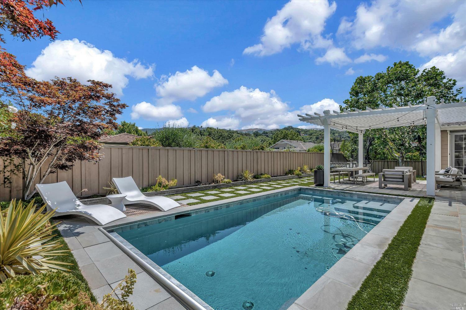 2 E Barberry Place  Novato CA 94949 photo