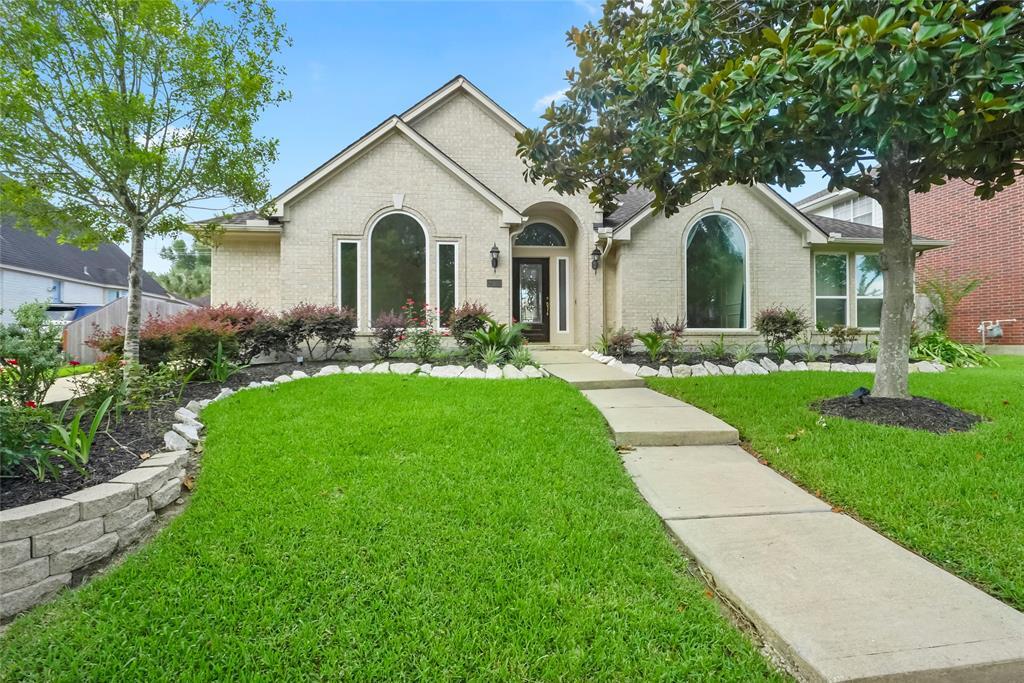 Property Photo:  4230 Cedar Ridge Trail  TX 77059 