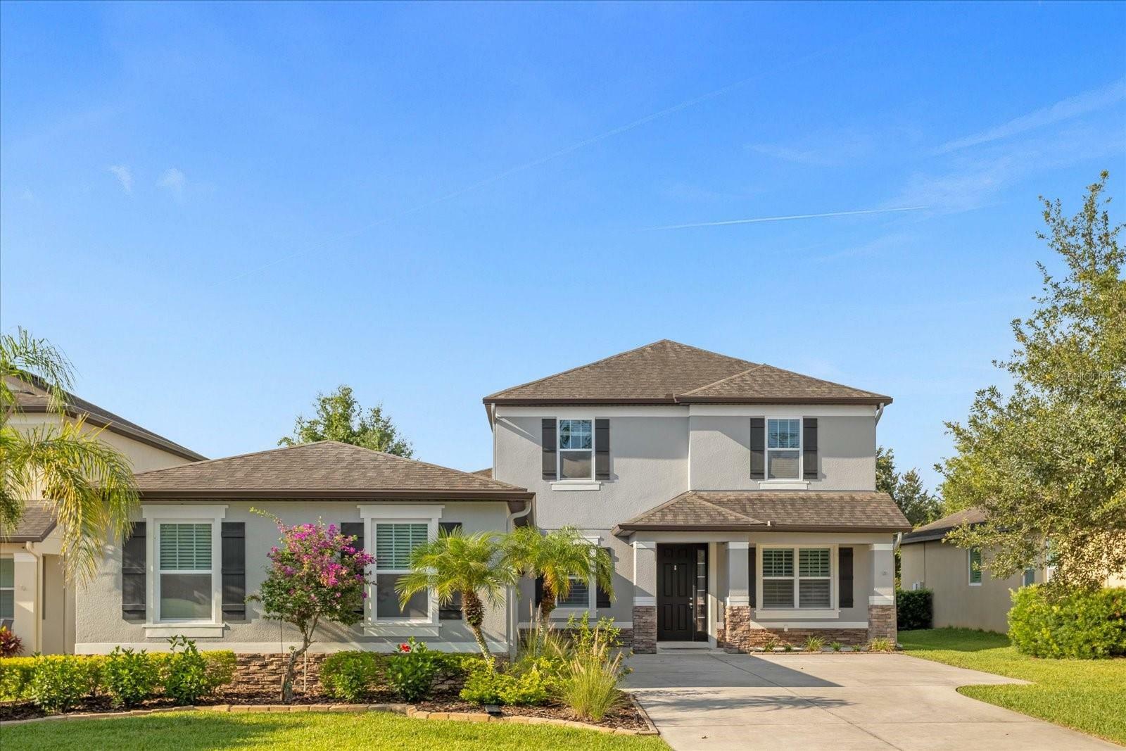 Property Photo: 409 Meadowridge Cove FL 32750