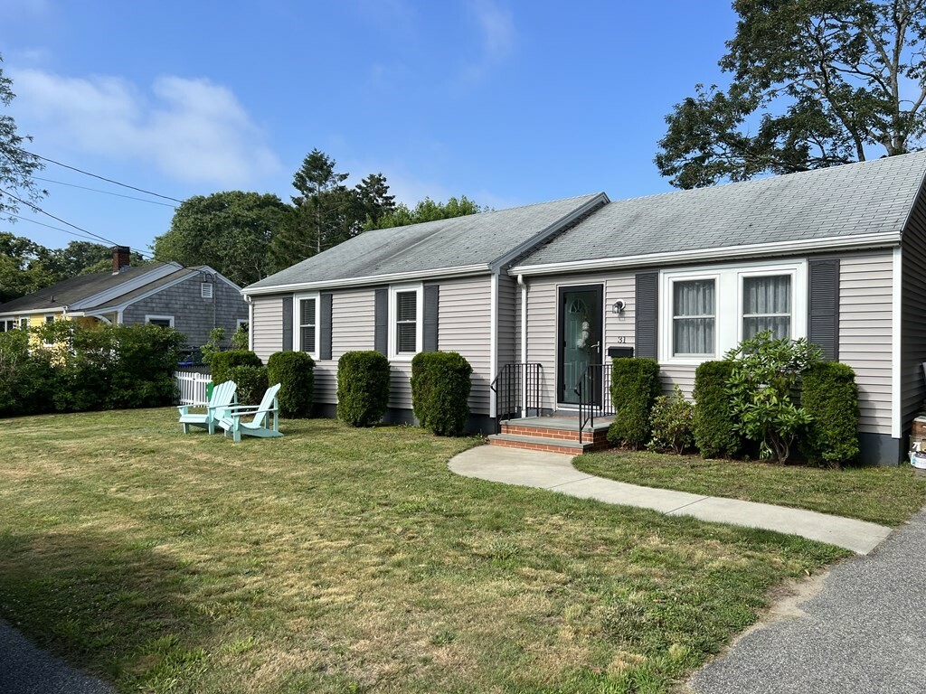 Property Photo:  31 Buzzards Bay Ave  MA 02532 