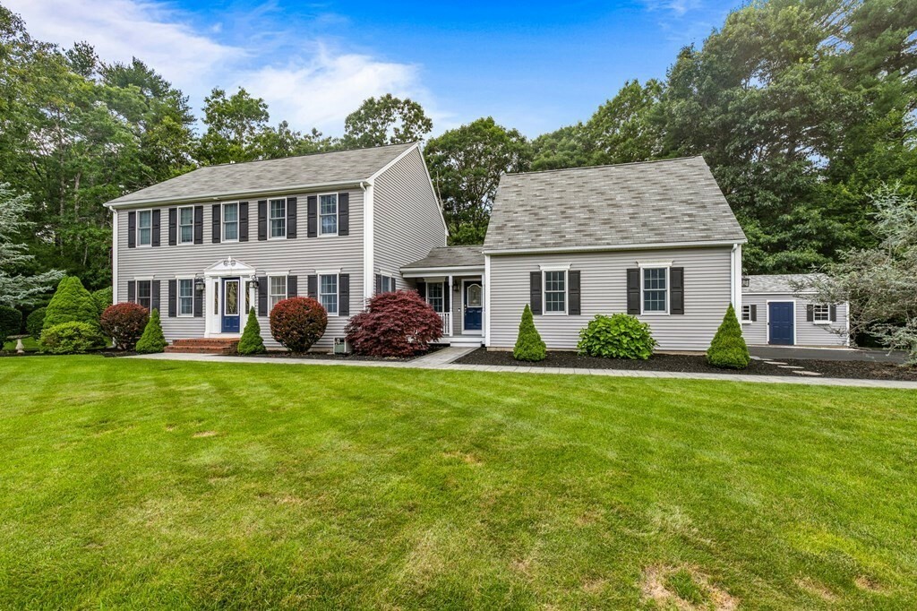 12 Thistle Ln  Rochester MA 02770 photo