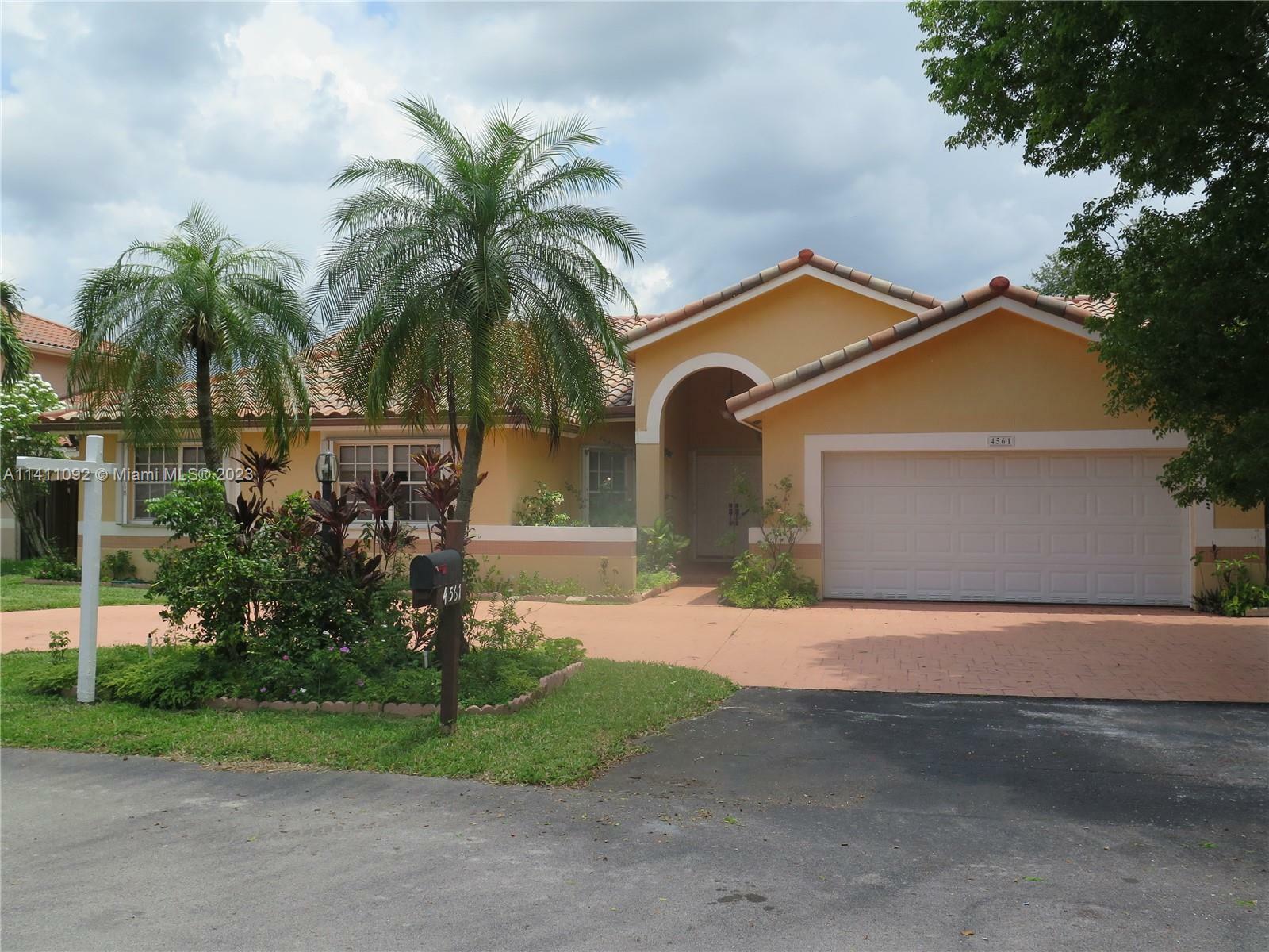 Property Photo:  4561 SW 149th Ct  FL 33185 