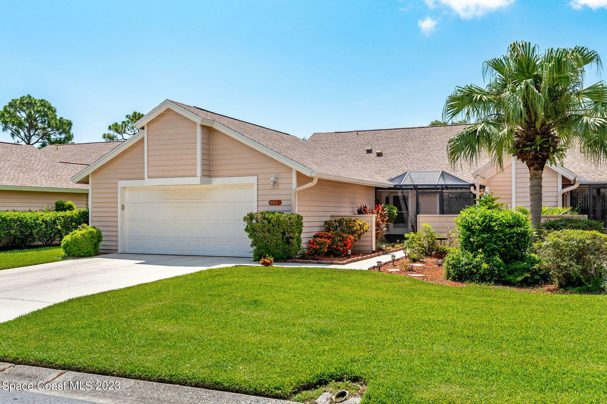 Property Photo:  885 Ridge Lake Drive  FL 32940 