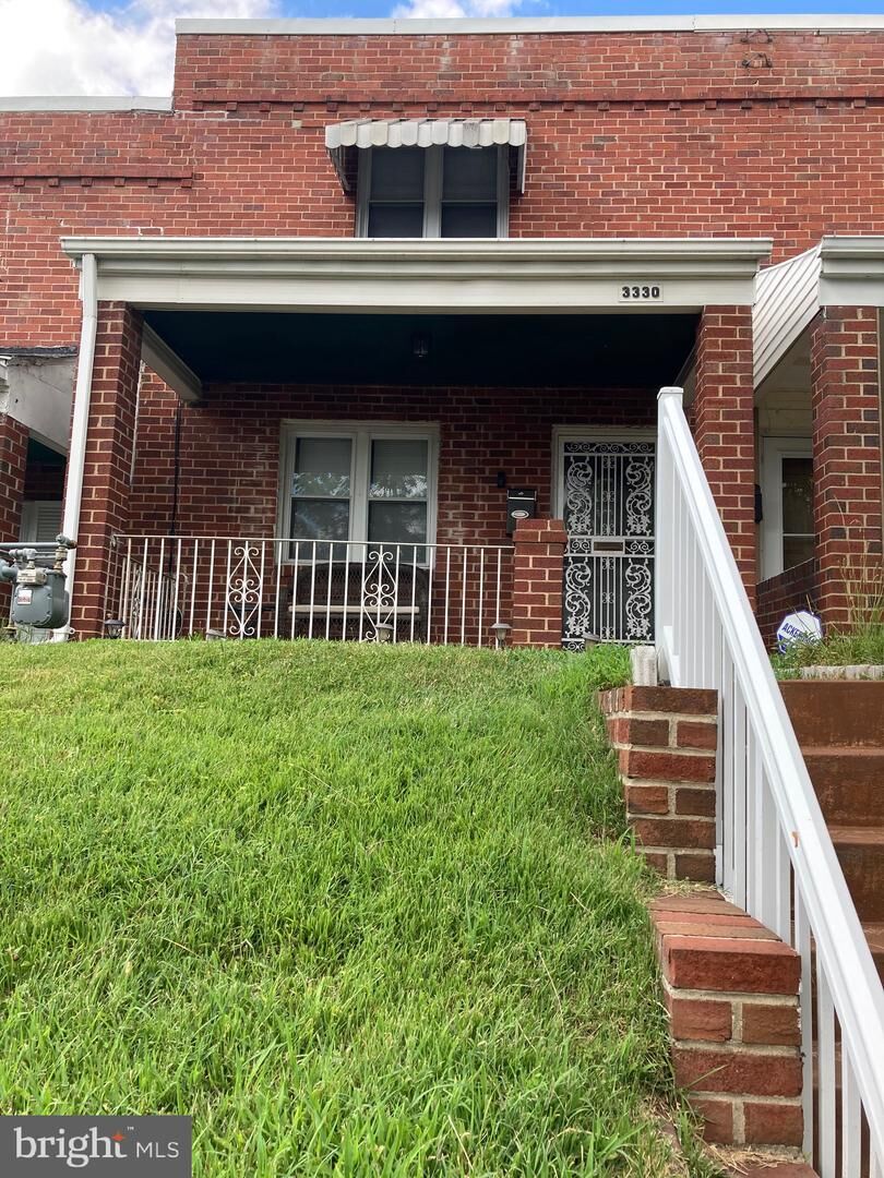Property Photo:  3330 Alden Place NE  DC 20019 