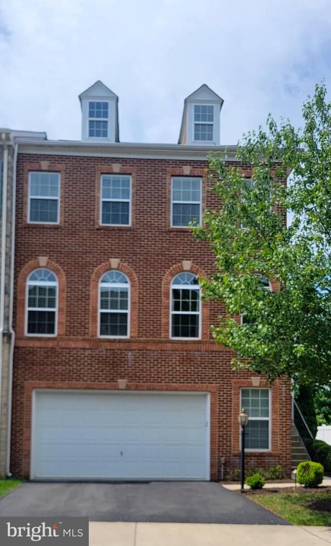 Property Photo: 1787 Moultrie Terrace NE VA 20176