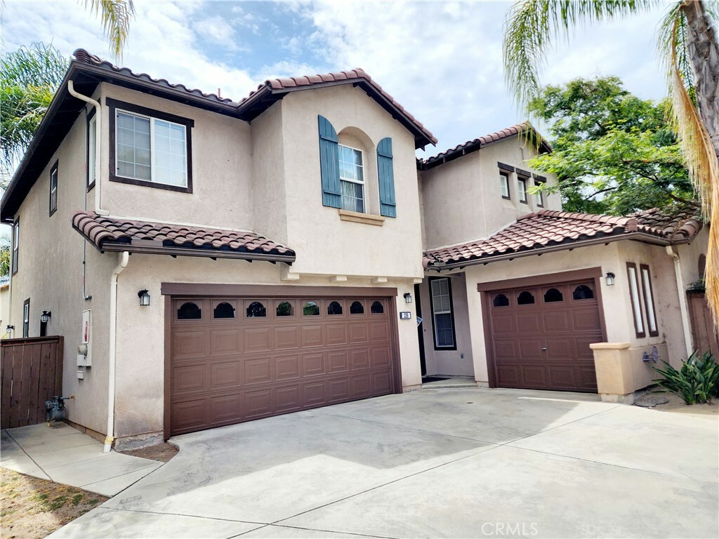 Property Photo: 209 Manzanilla Way CA 92057
