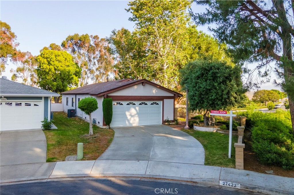 Property Photo:  27422 Pinuela  CA 92692 