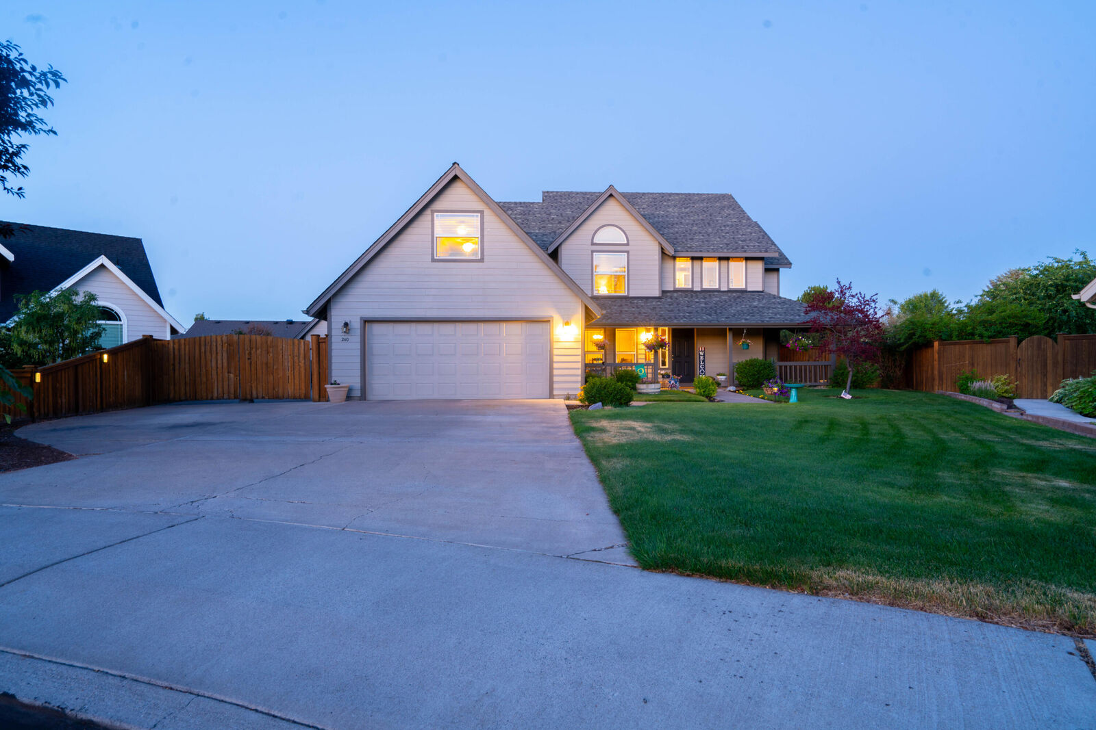 Property Photo:  2110 NW Maple Nut Court  OR 97756 