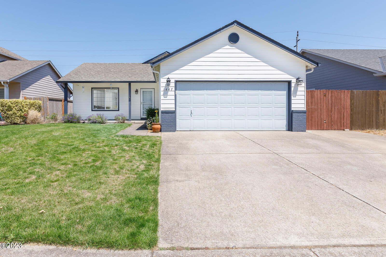 Property Photo:  1447 Trent Avenue N  OR 97303 