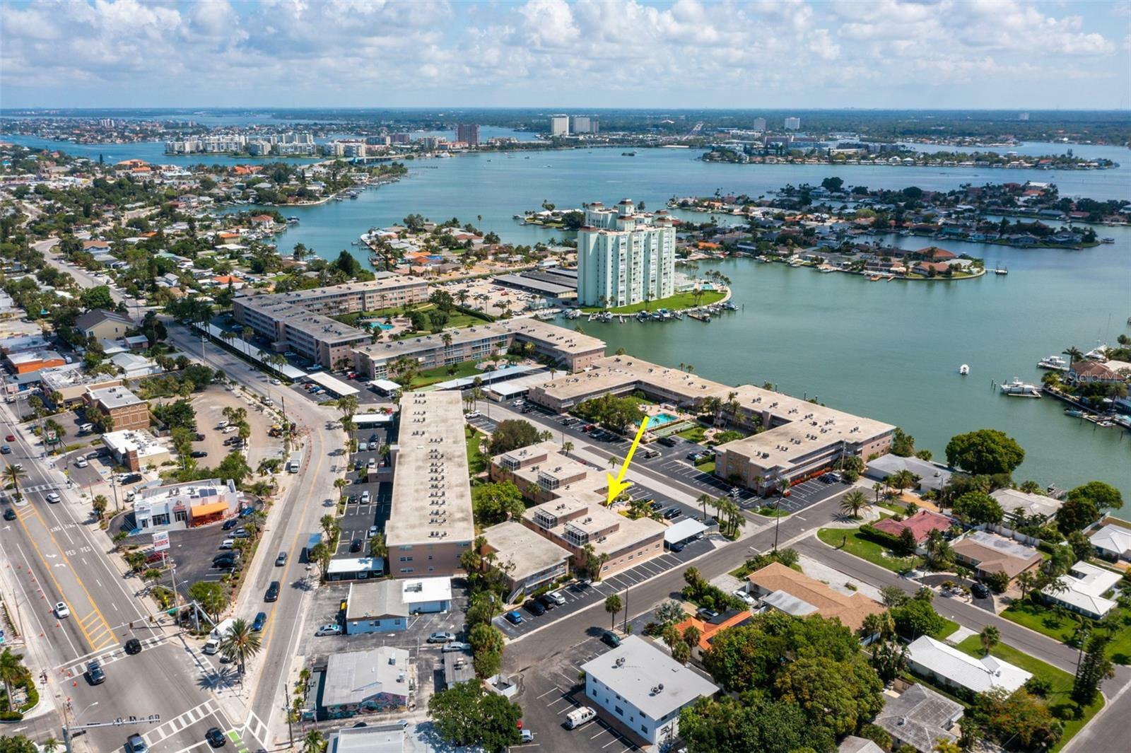 Property Photo: 6000 2nd Street E 5 FL 33706