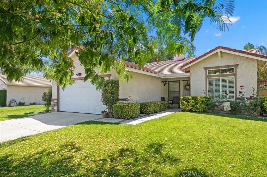 Property Photo:  973 Lexington Street  CA 92545 