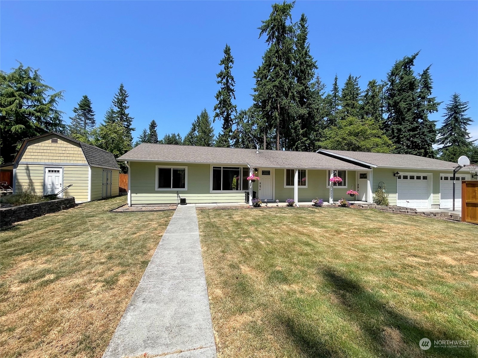 Property Photo:  140 El Camino Drive  WA 98382 