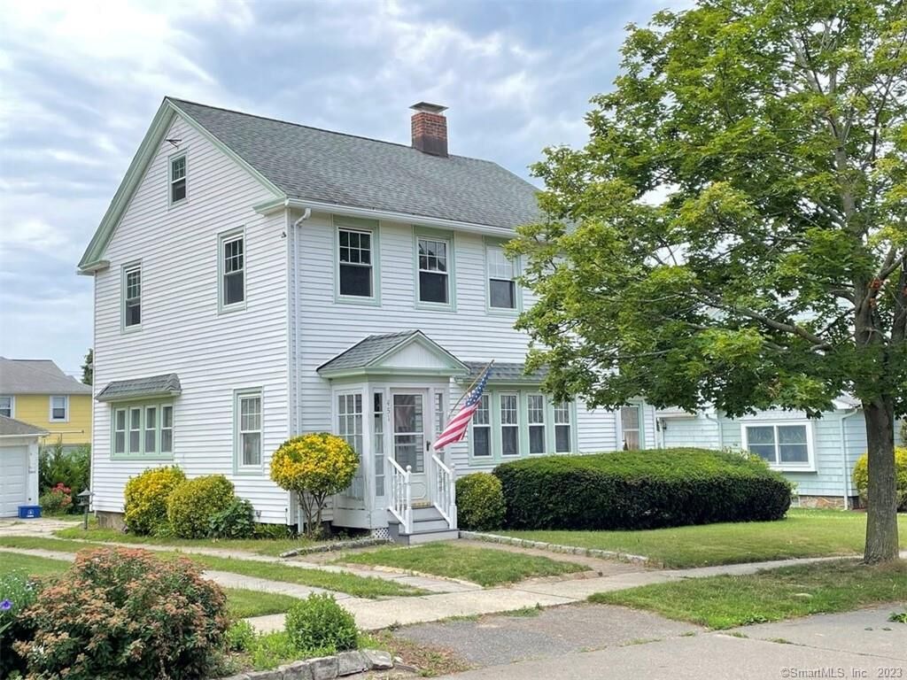 Property Photo:  451 Windsor Avenue  CT 06614 