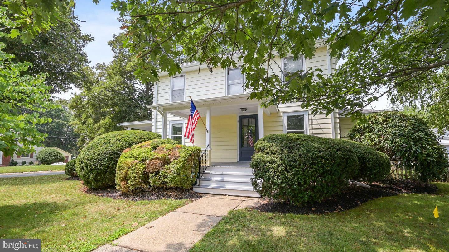 Property Photo:  9 Prospect Avenue  NJ 08536 